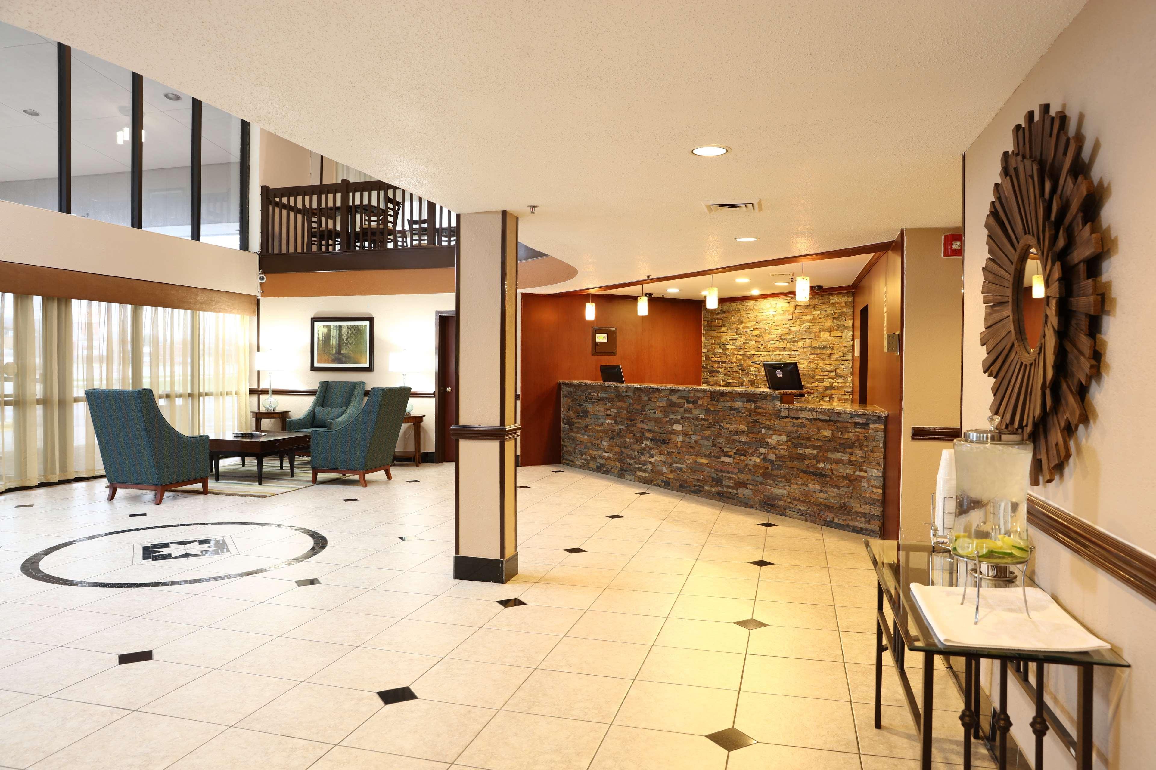 Americinn By Wyndham Grand Rapids Airport North Cascade Extérieur photo