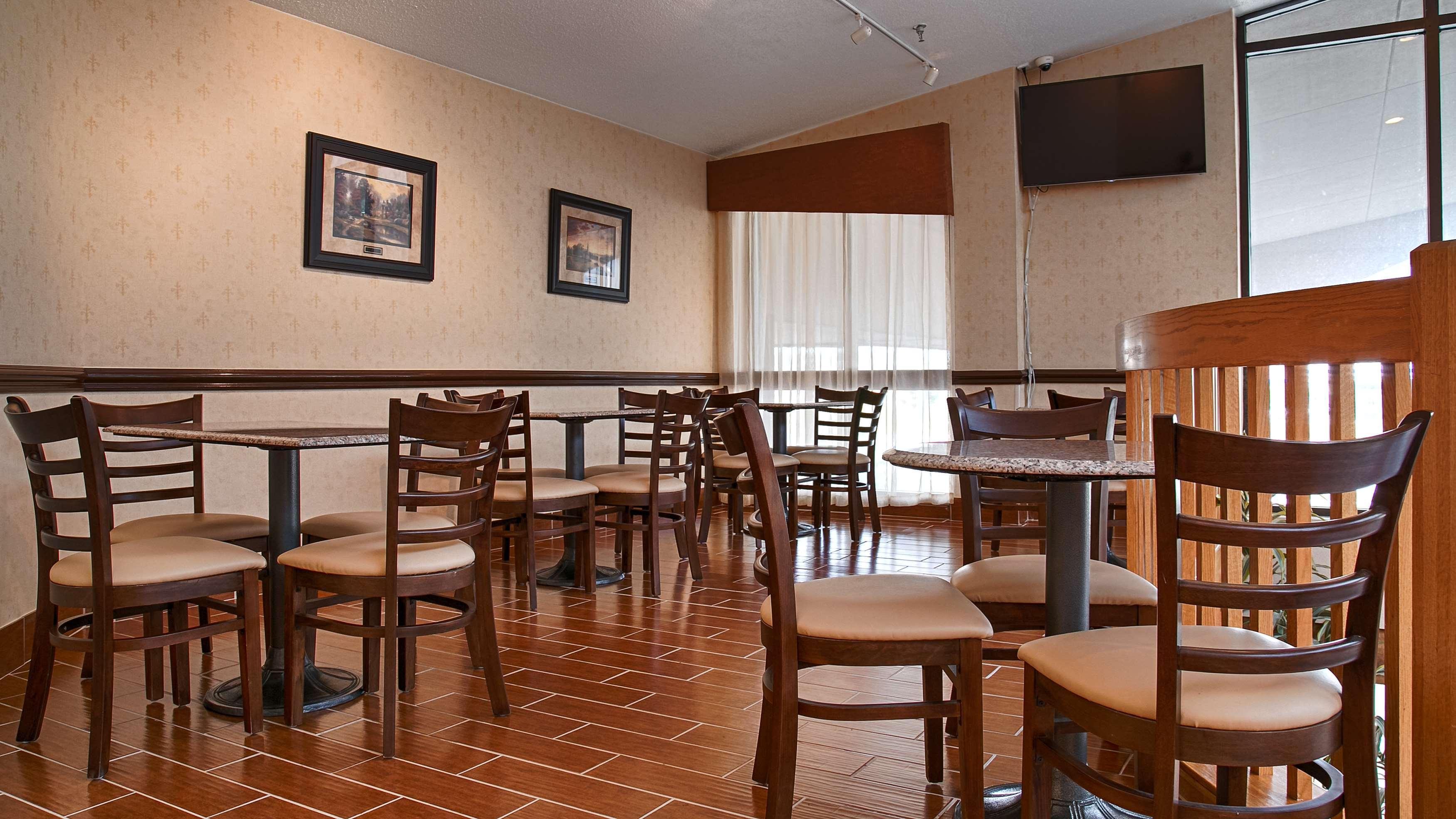 Americinn By Wyndham Grand Rapids Airport North Cascade Extérieur photo