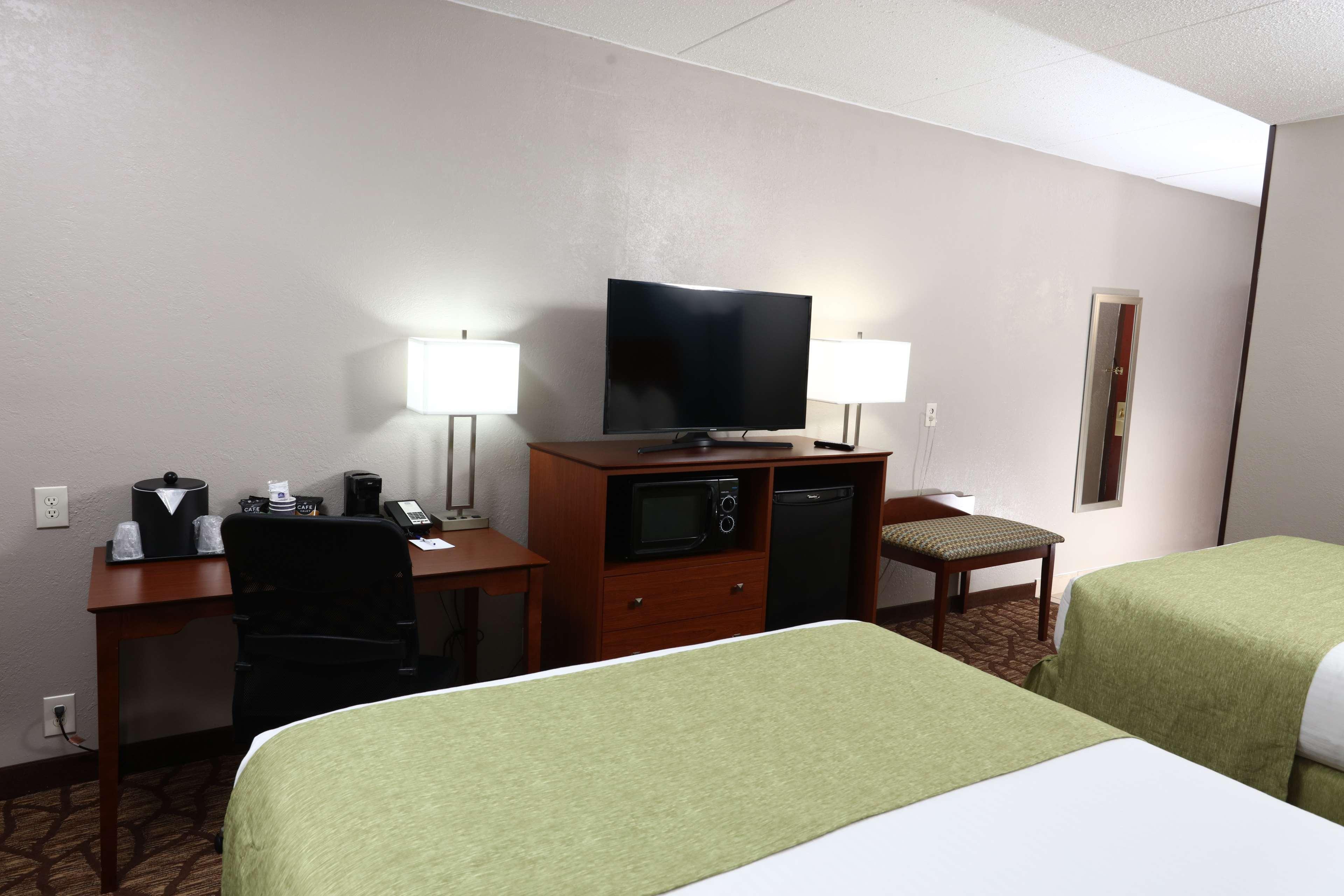 Americinn By Wyndham Grand Rapids Airport North Cascade Extérieur photo