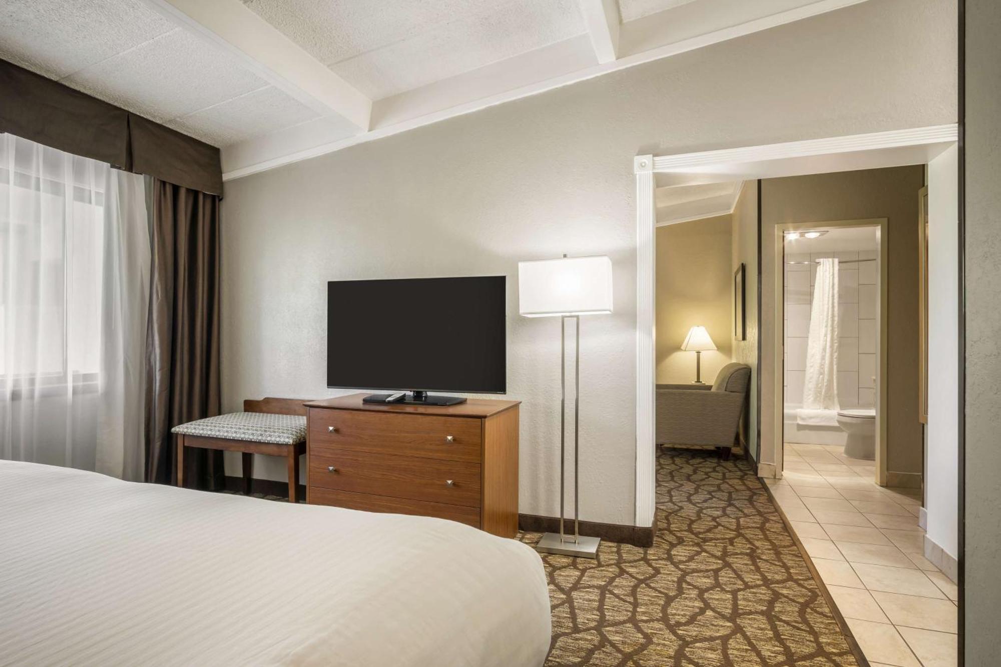 Americinn By Wyndham Grand Rapids Airport North Cascade Extérieur photo