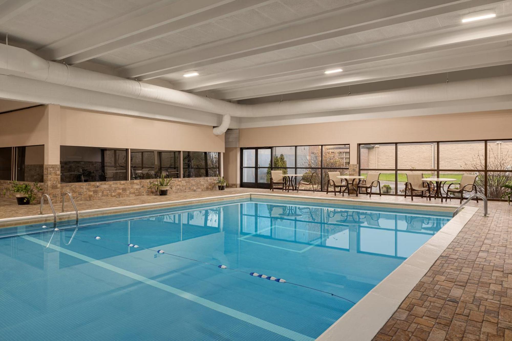 Americinn By Wyndham Grand Rapids Airport North Cascade Extérieur photo