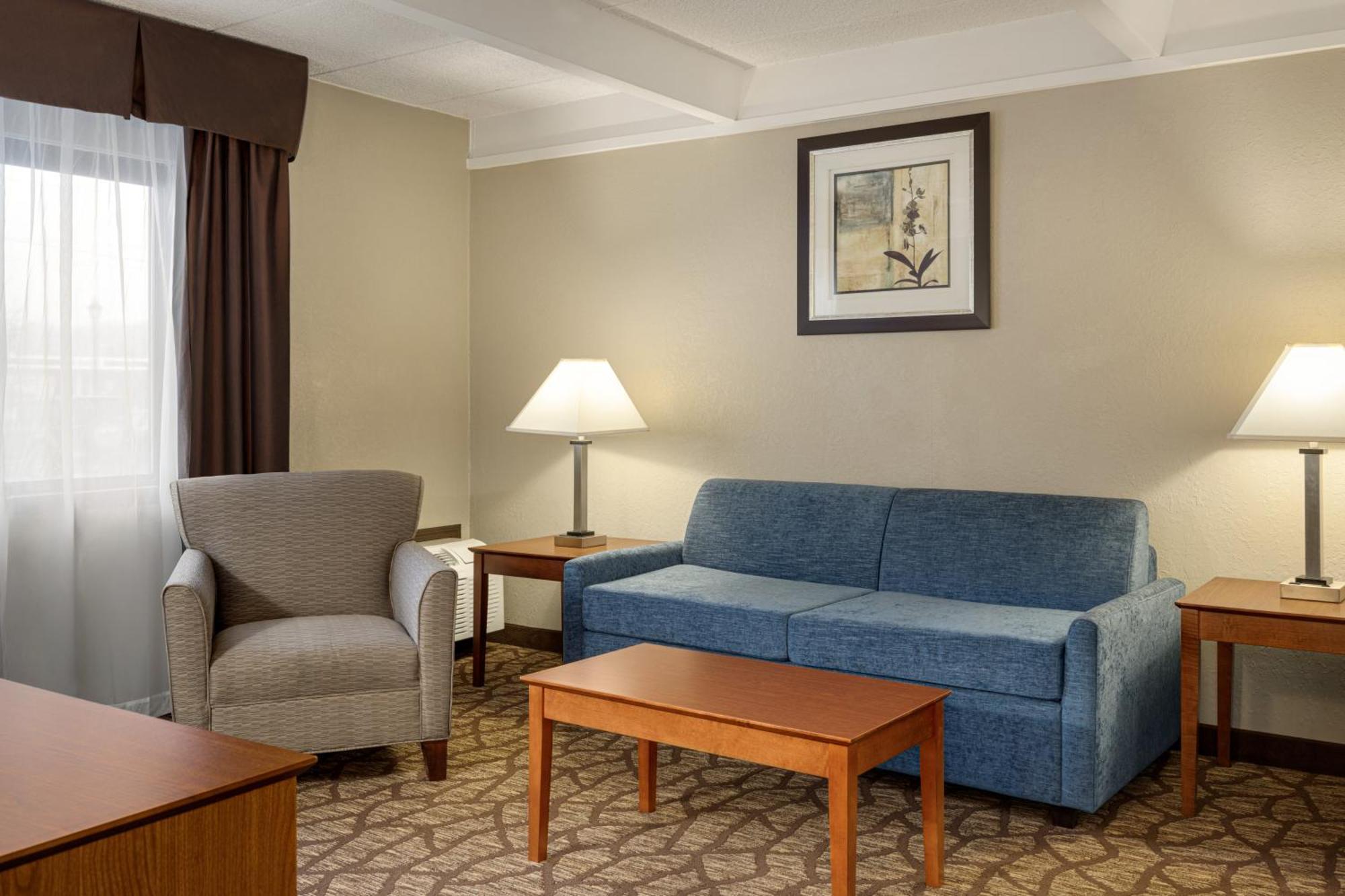 Americinn By Wyndham Grand Rapids Airport North Cascade Extérieur photo