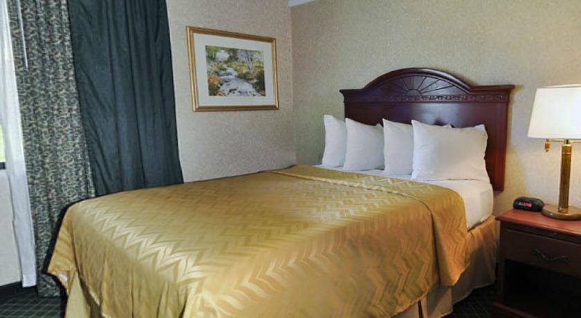 Americinn By Wyndham Grand Rapids Airport North Cascade Extérieur photo